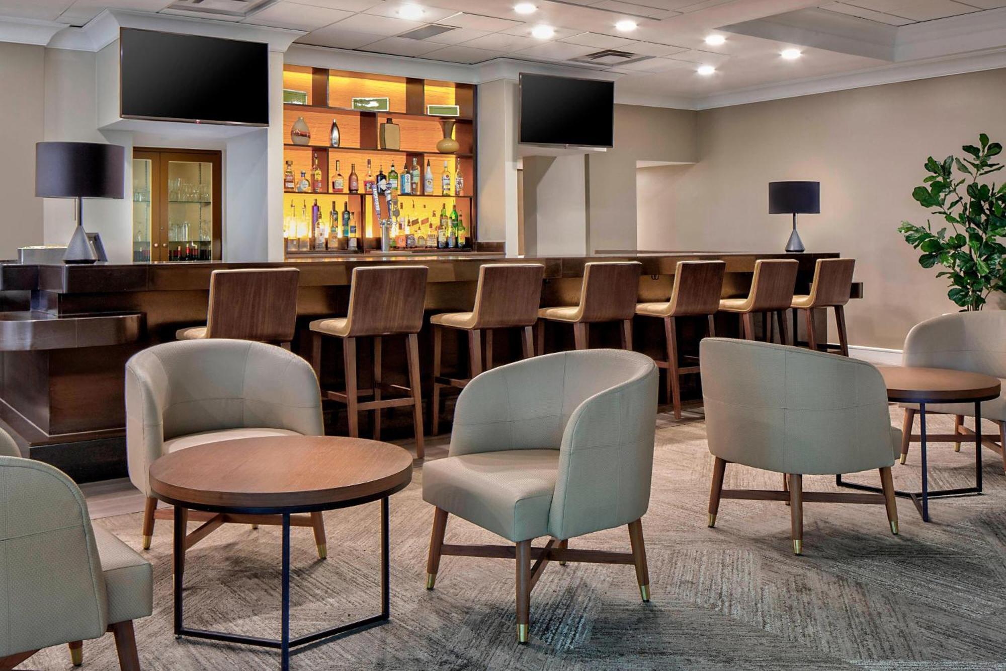 Sheraton Suites Market Center Даллас Экстерьер фото