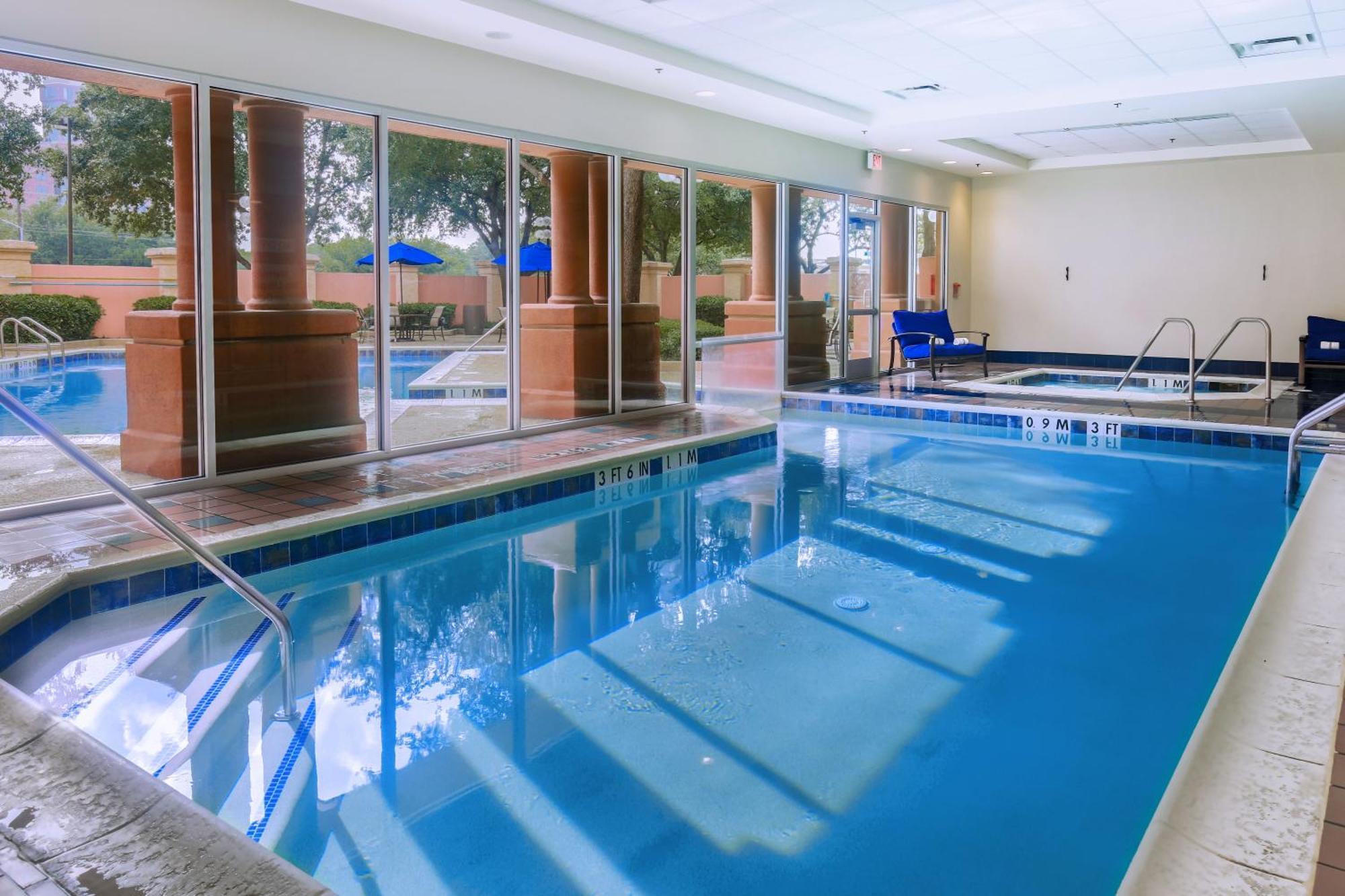 Sheraton Suites Market Center Даллас Экстерьер фото