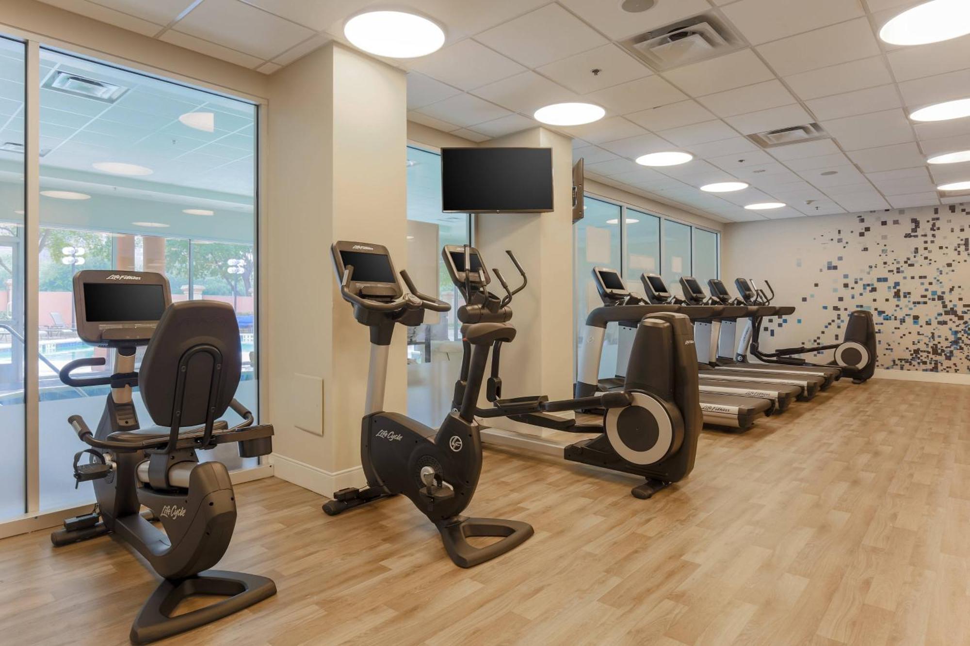 Sheraton Suites Market Center Даллас Экстерьер фото